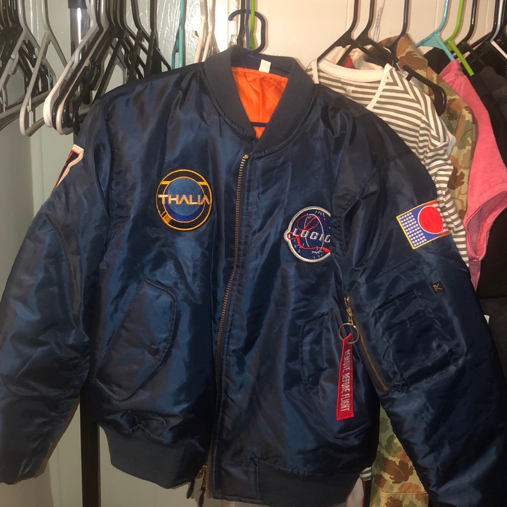 OFFICIAL LOGIC INCREDIBLE TRUE STORY TOUR BOMBER